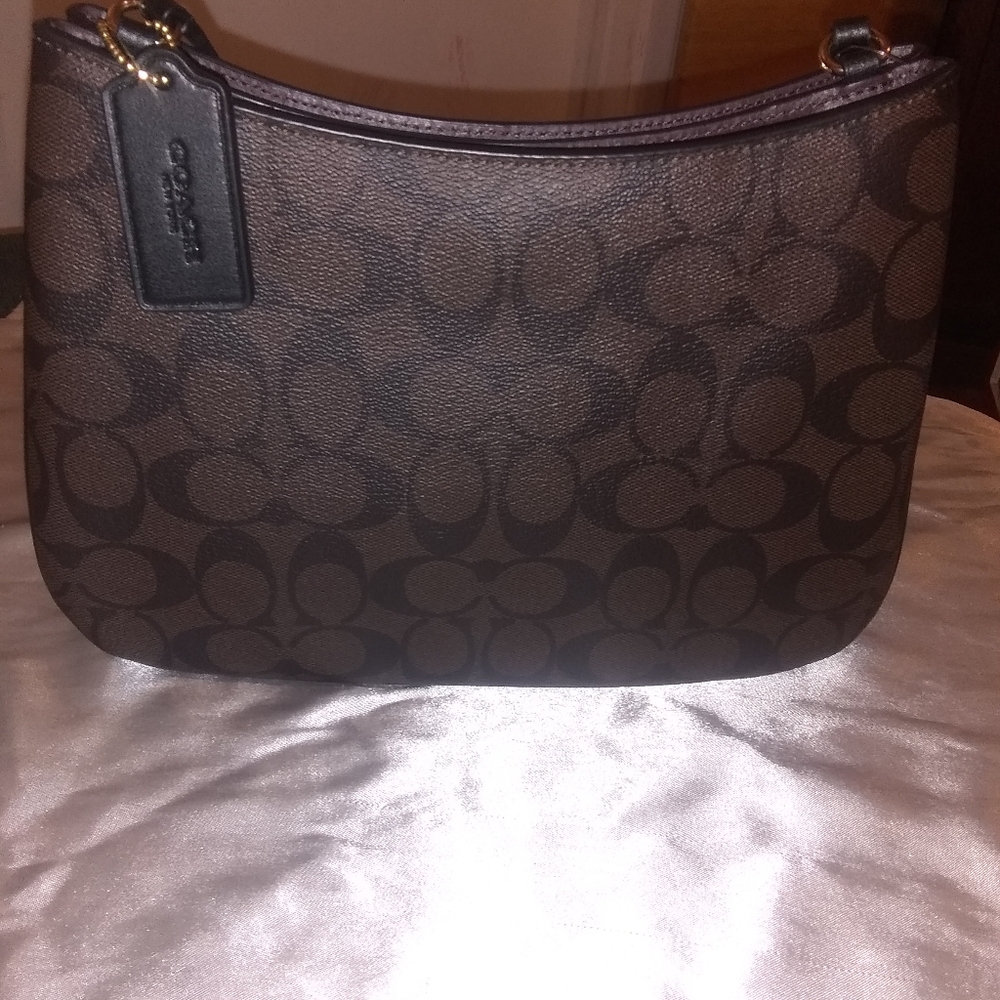 Coach Brown Signature Canvas Shoulder Bag with Gold Logo - Picture 4 of 8